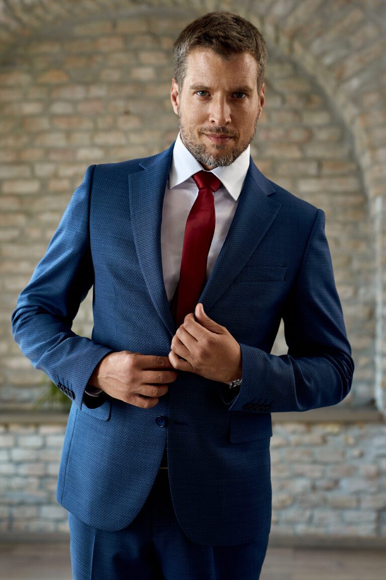 traje lmental azul marino